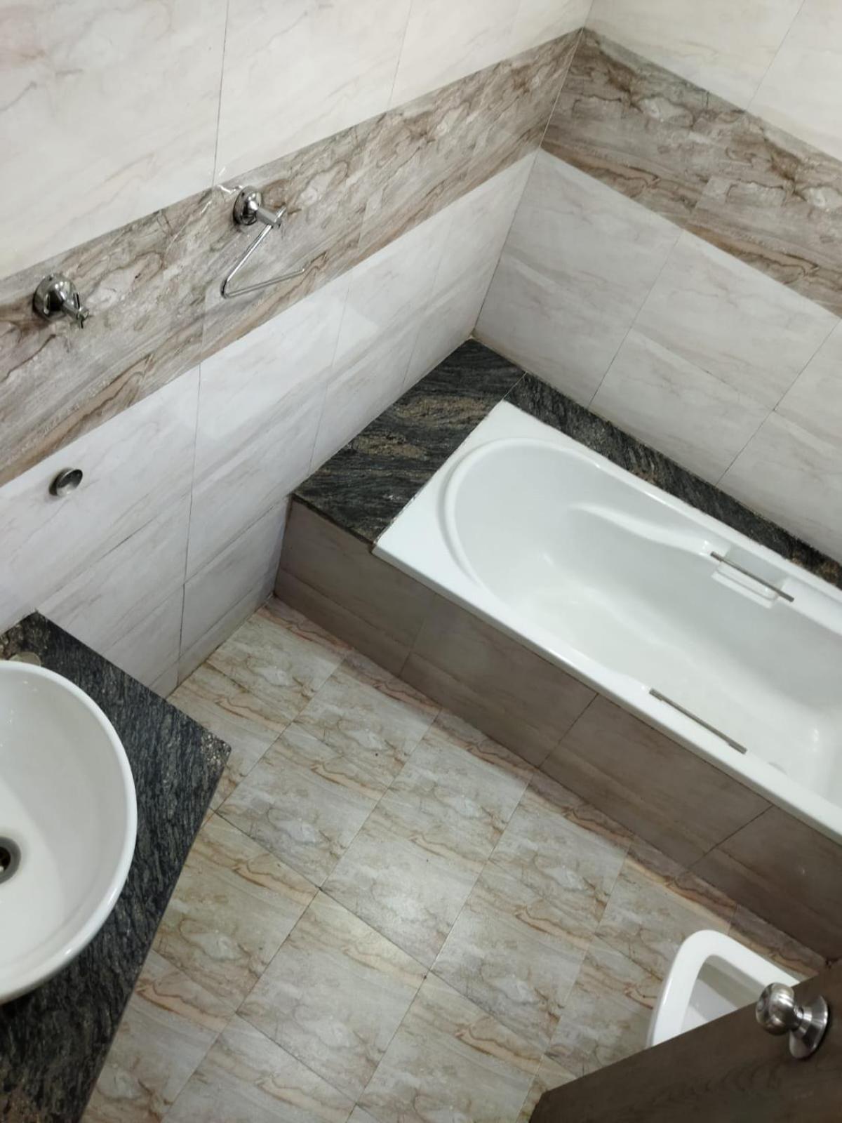 Hotel Laxmi Residency Лонавала Экстерьер фото